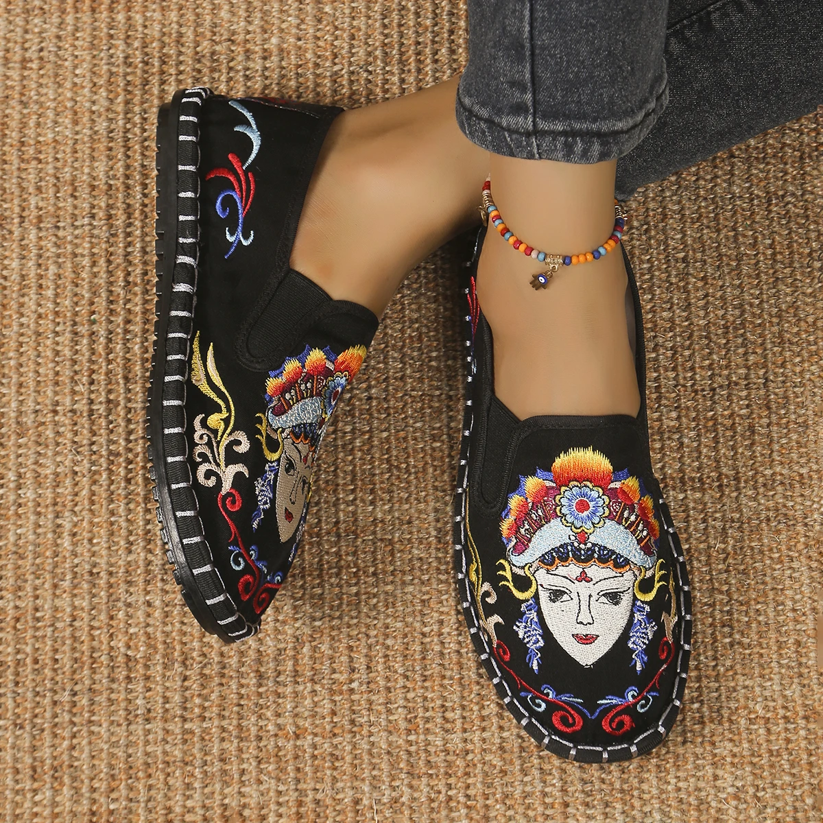 Cloth Shoes Old Beijing  Embroidery Flower Social Guy Male Moccasin-Gommino Student Casual Shoes Fashion National Chinese Style