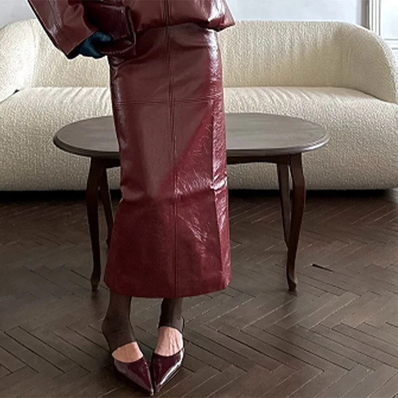 ヴィンテージ風PUレザージャケットとスカートのセット、ハイネックコート、スリムフィットロングスカート、コートとスカートのセット、2025年秋冬新作レディースコーデ