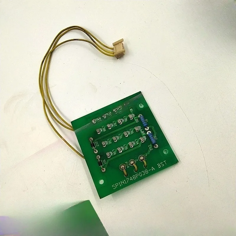 Parts are suitable for Toshiba elevator accessories arrival light board 5P1N1748P038-A electronic board