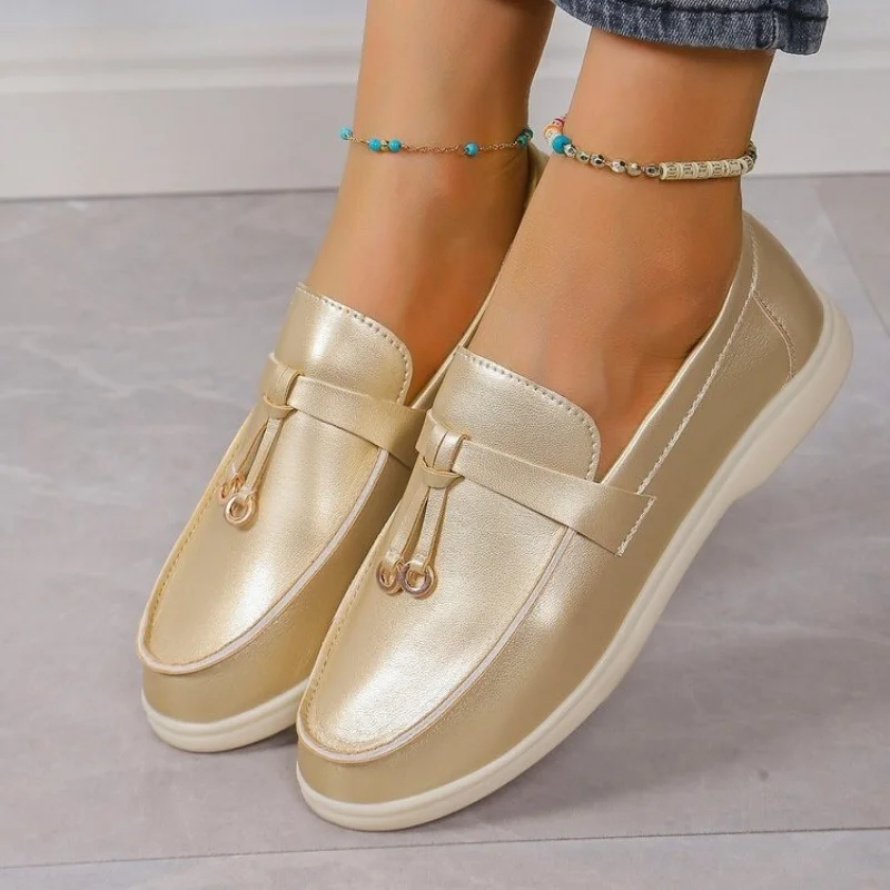 

Europe and America Slip-On Loafers Moccasins European and American Style Large Size Casual Round Toe Slip-On Shoes for Women