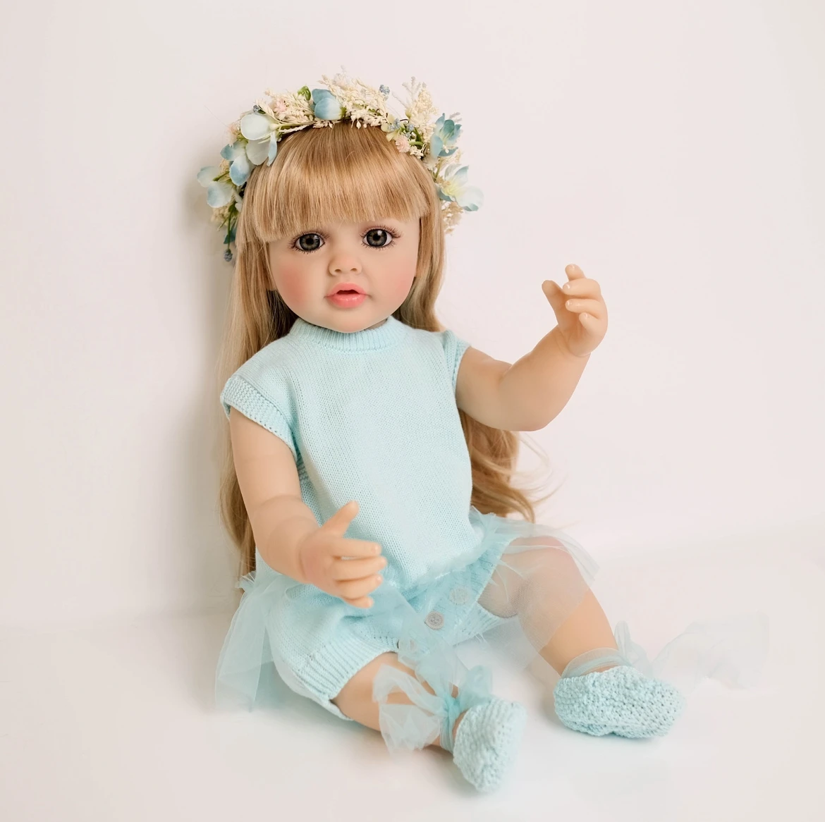 

22 inch Reborn Baby Girl DollBetty Soft Vinyl Handmade Collectible with Realistic Facial Details Lifelike Acrylic Eyes