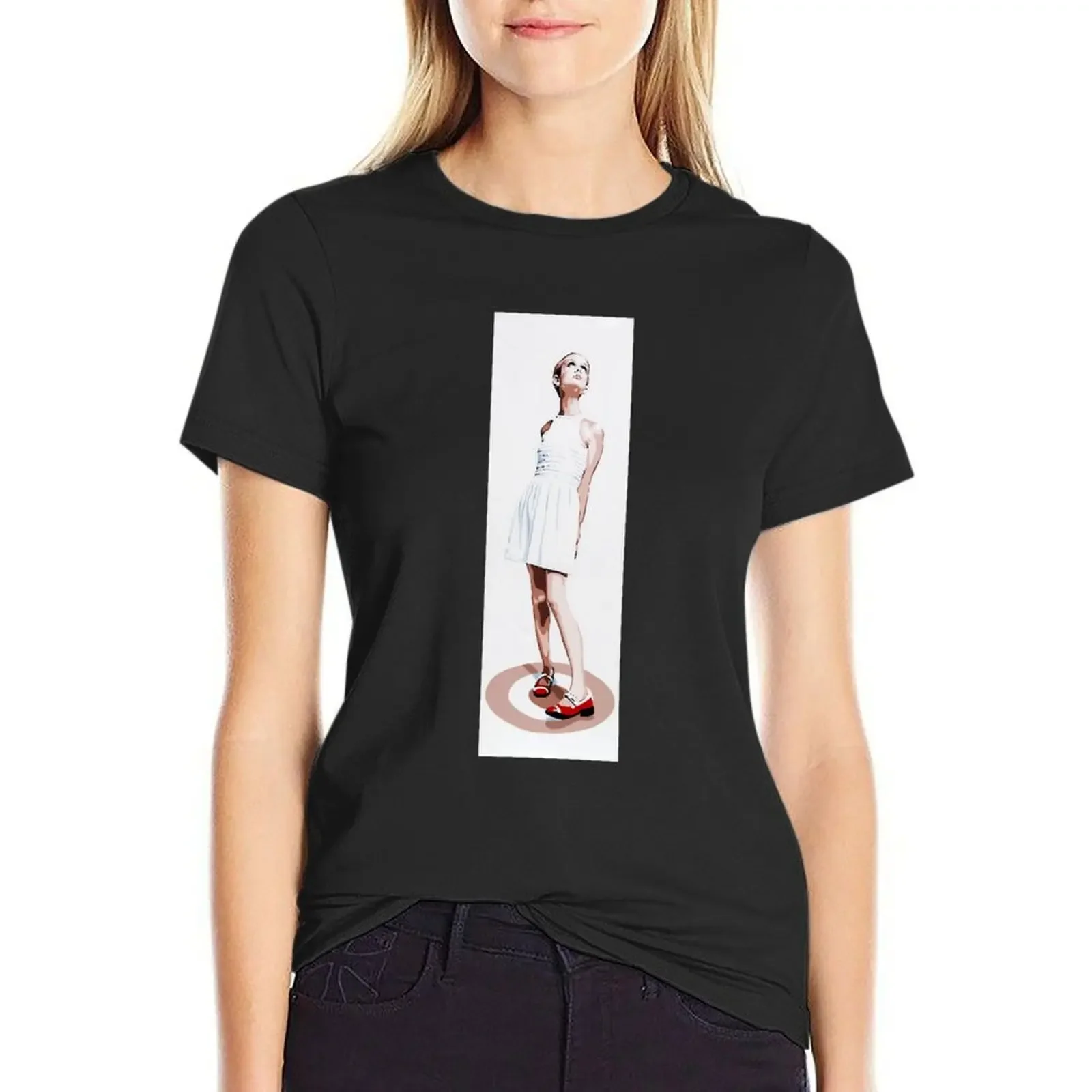 

Twiggy target T-Shirt sports fans lady clothes korean fashion female t shirts for Womens