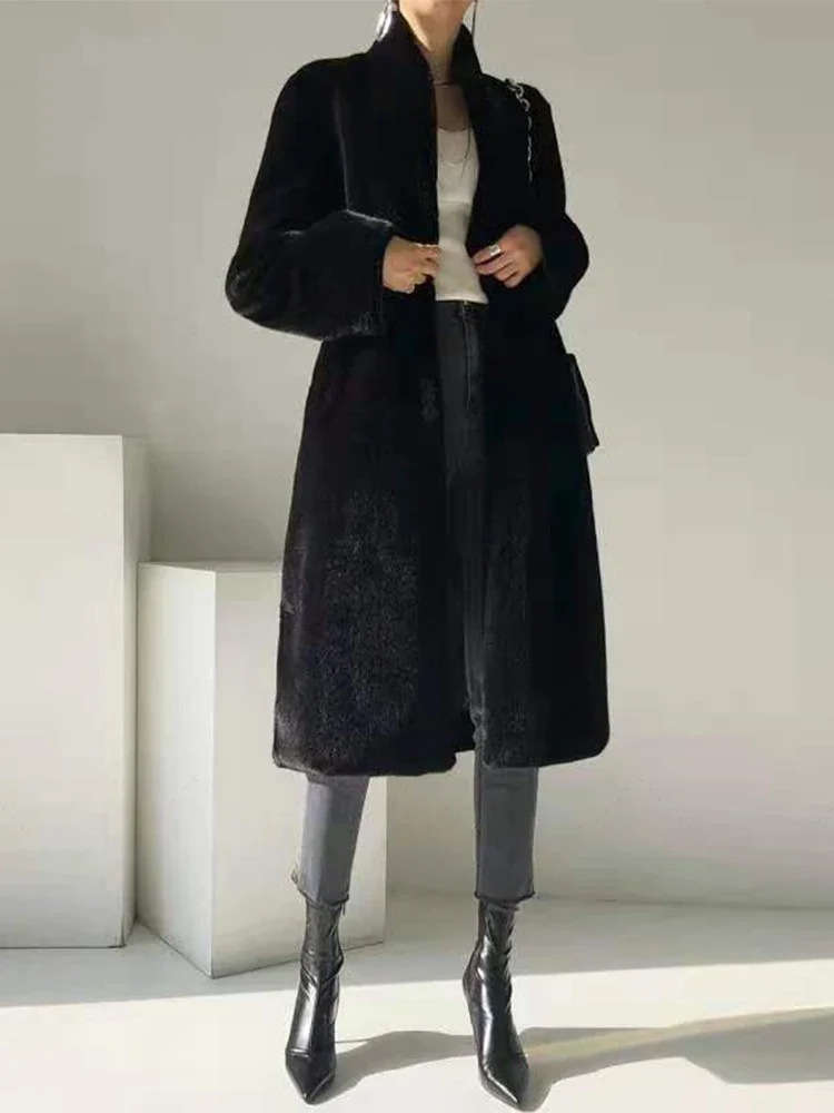 طويل أسود فاخر أنيق أنيق سميك دافئ رقيق شعر ناعم فو فرو المنك معطف المرأة الوقوف طوق الزنانير