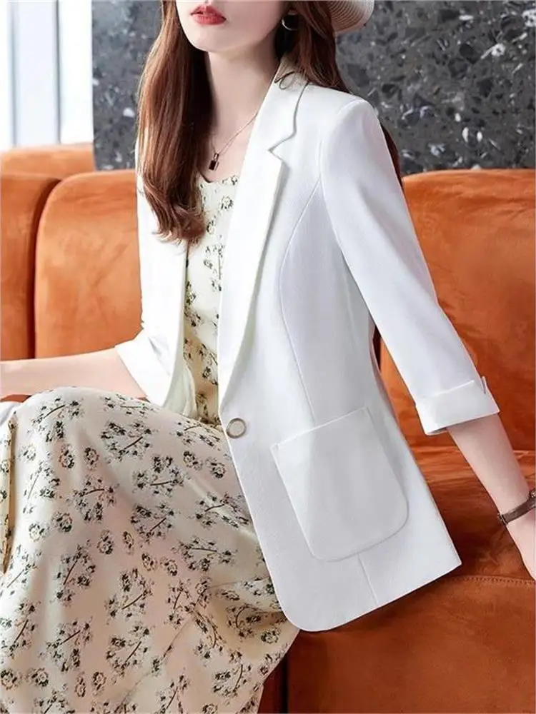 

White Slim Fit ort Sve Suit Jaet for Women Thin Sle Seven Sve Westing Top Summer Lightweight Faionable New Arrival