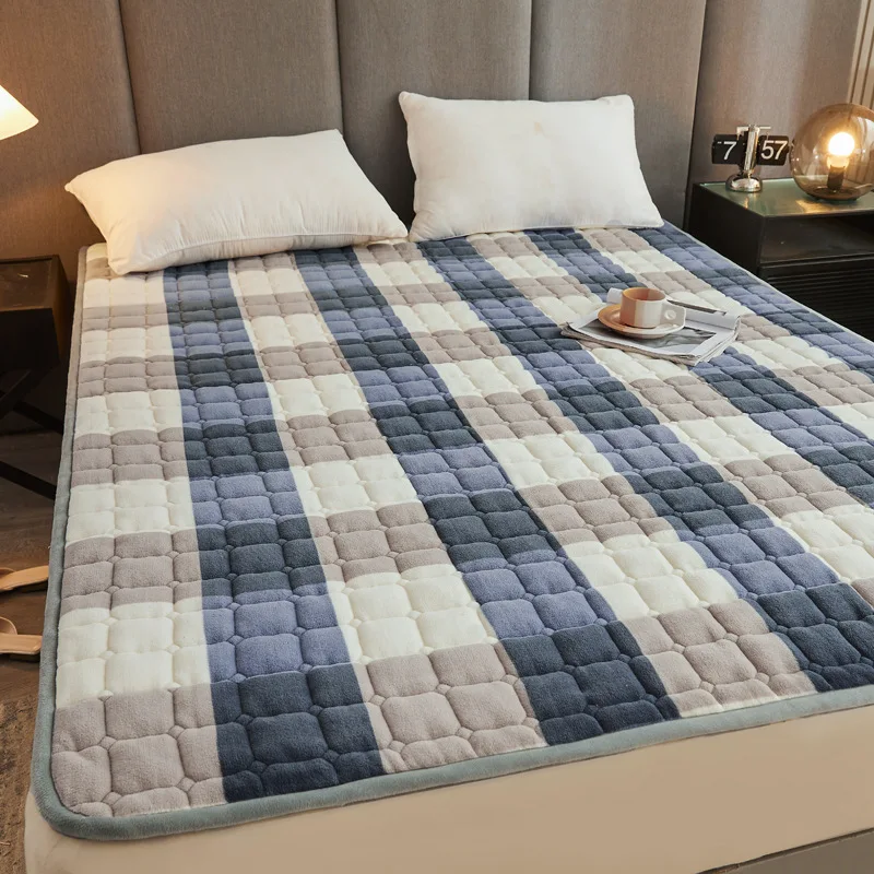 

1pc Flannel Bed Sheet Winter Warm Double Bedspread Home Textiles Non-slip Mattress Cover Bed Sheets Luxury Bed Linens Washable