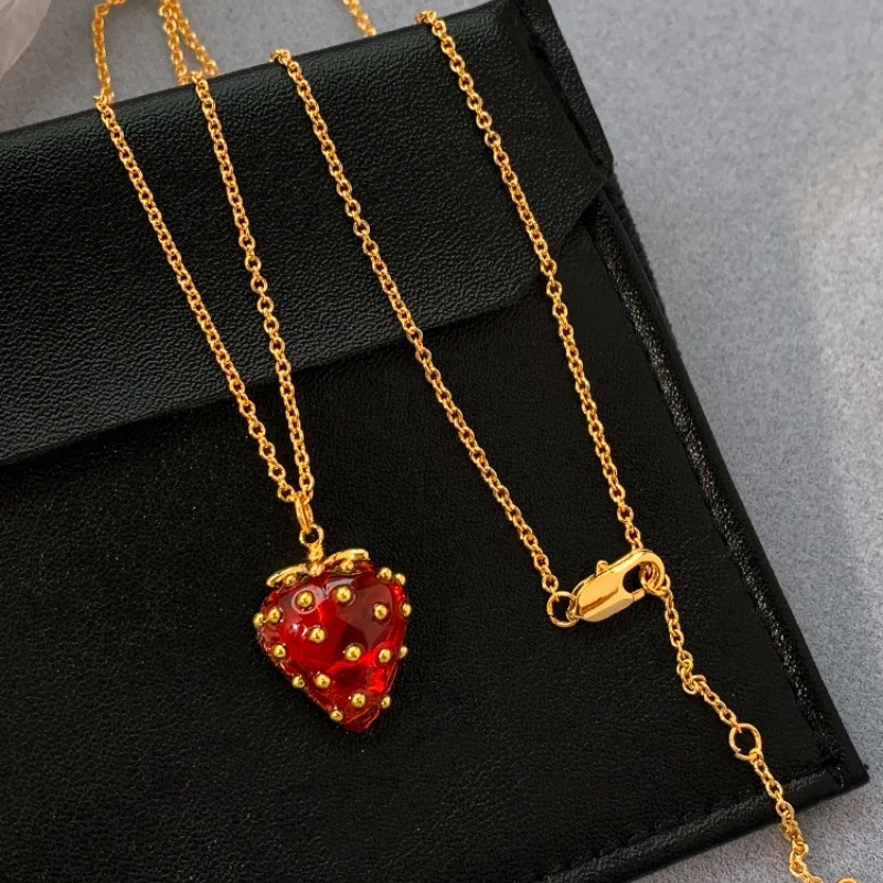 Sweet Korean Temperament Red Strawberry Pendant Necklace For Women Fashion Jewelry Accessoreis Female Girl Party Gifts