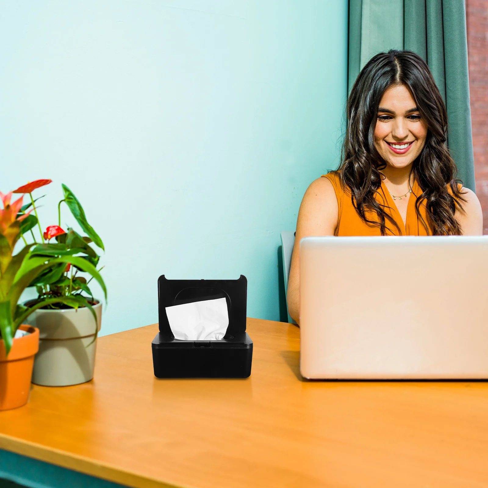 

Black Rectangular Tissue Dispenser Box Desktop Storage Container Sealed for Wet Wipes Napkins Holder Office Home Kitchen Use