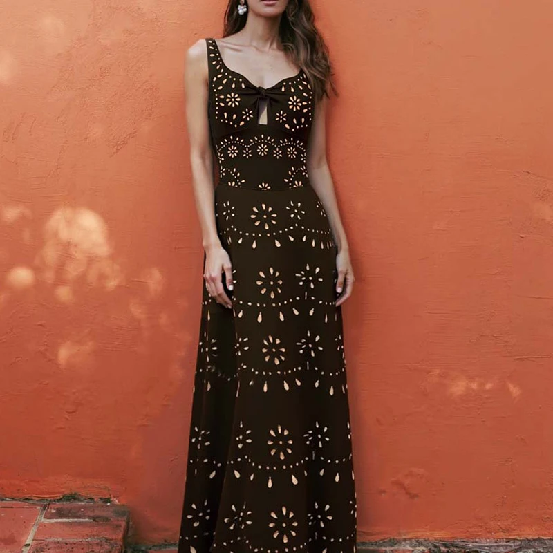 

Элегантный летний комплект из 2 предметов: сексуальный купальник-боди с вырезами и открытыми плечами, без рукавов, с открытой спиной и длинная юбка