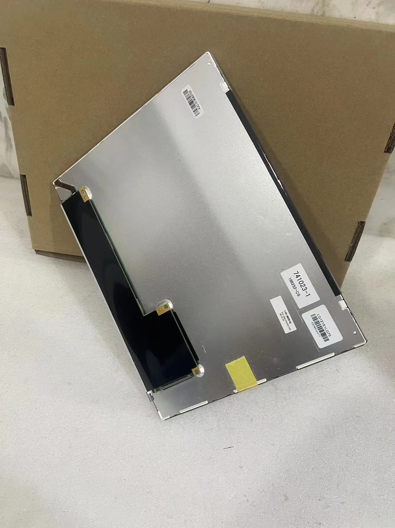 

Оригинальный 12,1-дюймовый экран LQ121S1LG74A LQ121S1LG75 протестирован нормальный