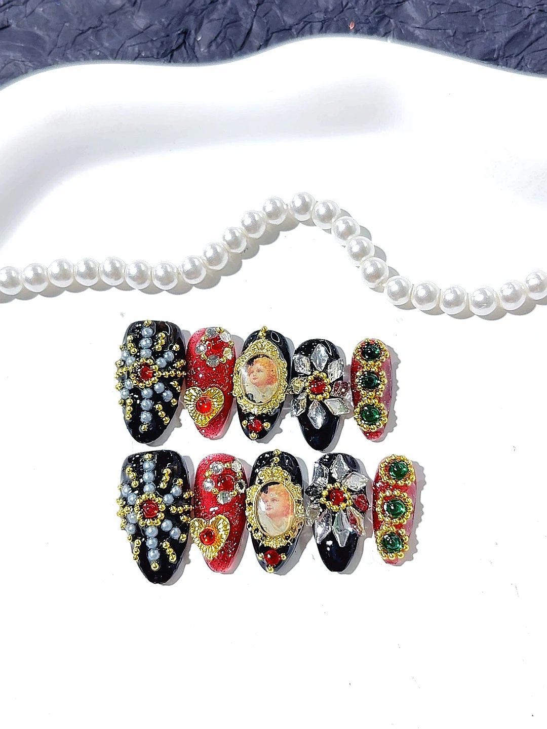 Vintage strass portret amandel pers op nagels (L162)