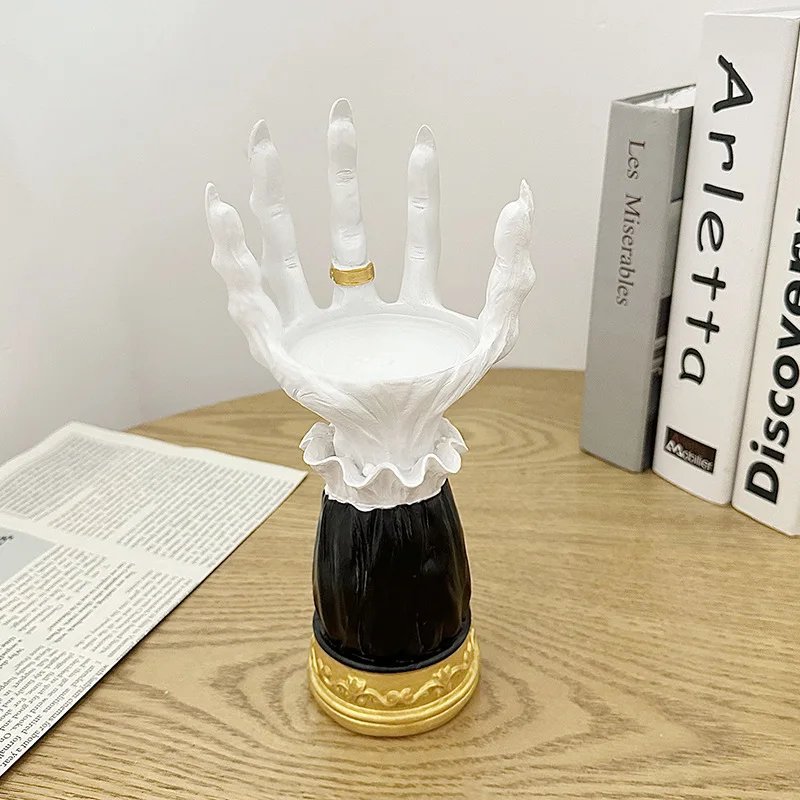 

Decorative crafts, scene arrangement, Halloween atmosphere decoration, palm tray candle holder, headphone stand, shelf