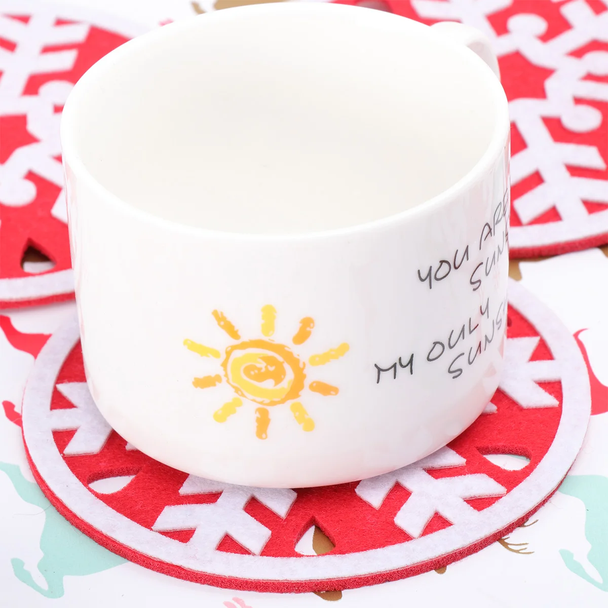 

10 Pcs Mat Felt Fabric Table Placemat Drink Coaster Red Round Drink Mat Protects Christmas Themed Coaster Desktop
