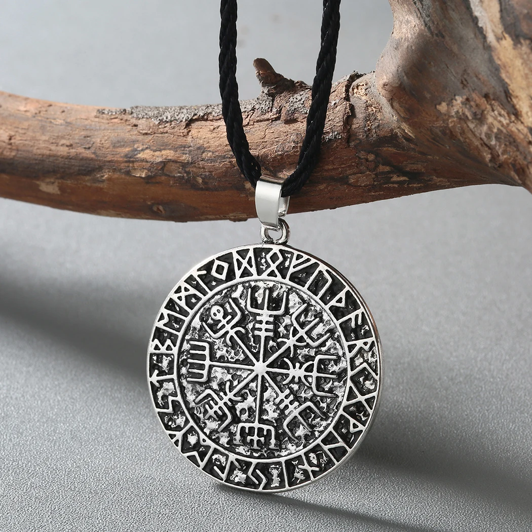 Men\'s Punk Viking Compass Necklace Nordic Rune Scandinavian Protection Stainless Steel Pendant Choker Amulet Talisman Jewelry