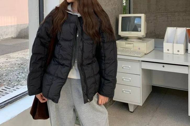 سترة قطنية عصرية برقبة دائرية للنساء لشتاء 2025 معطف دافئ سميك غير رسمي فضفاض جديد #4