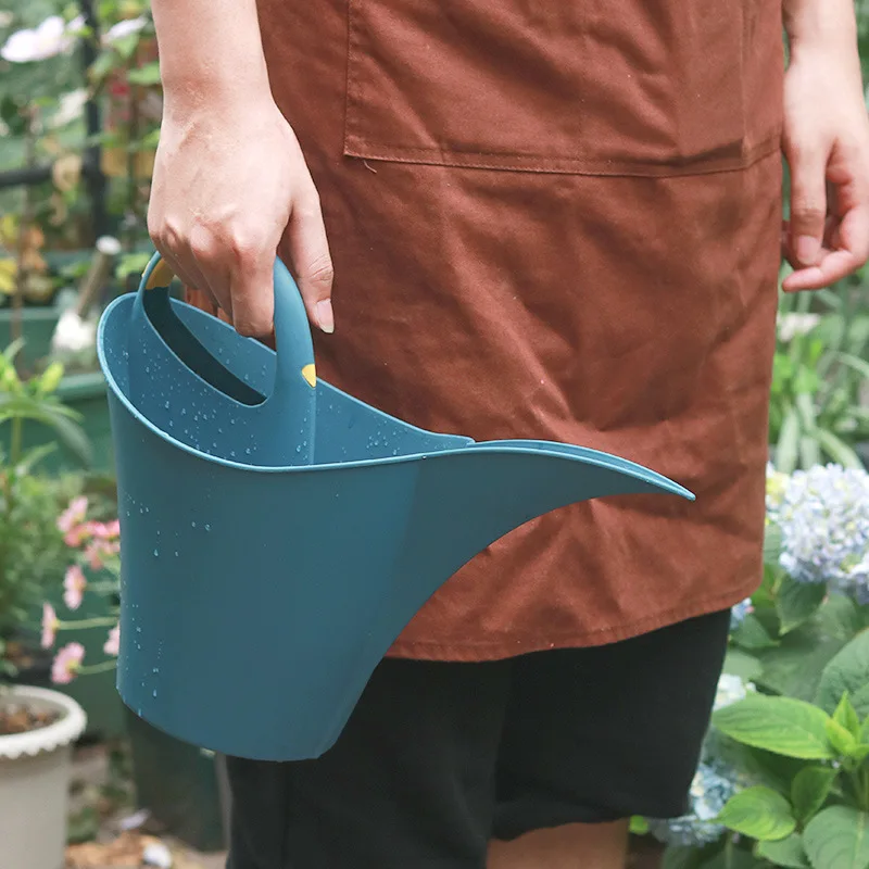 Horticultural Watering Kettle Long Spout Watering Pot Plastic Household Flower Seed Watering Kettle 2L