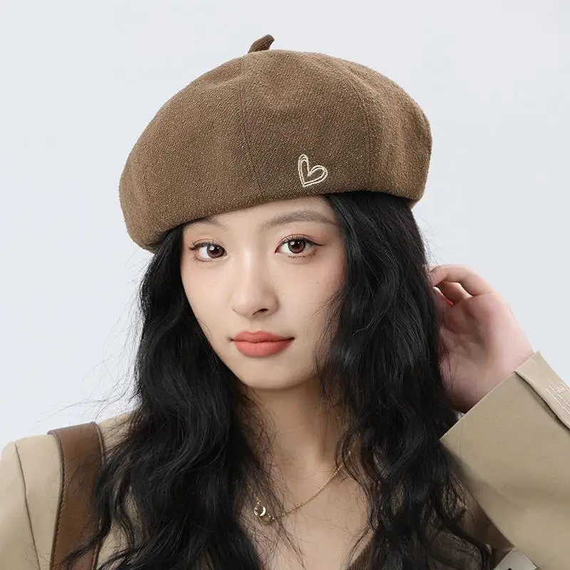 القبعات النسائية الخريف الشتاء قبعة بلون الرسام قبعة خمر القلب نمط Vintage قبعات للسيدات قبعة مسطحة الإناث موضة جديدة