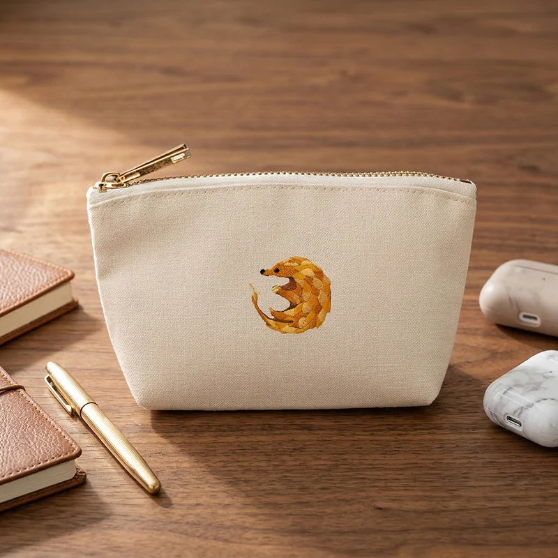 Women's bag Small purse woman Animal Embroidery Pattern Canvas Coin Makeup Bag high quality wallet key case mini bags