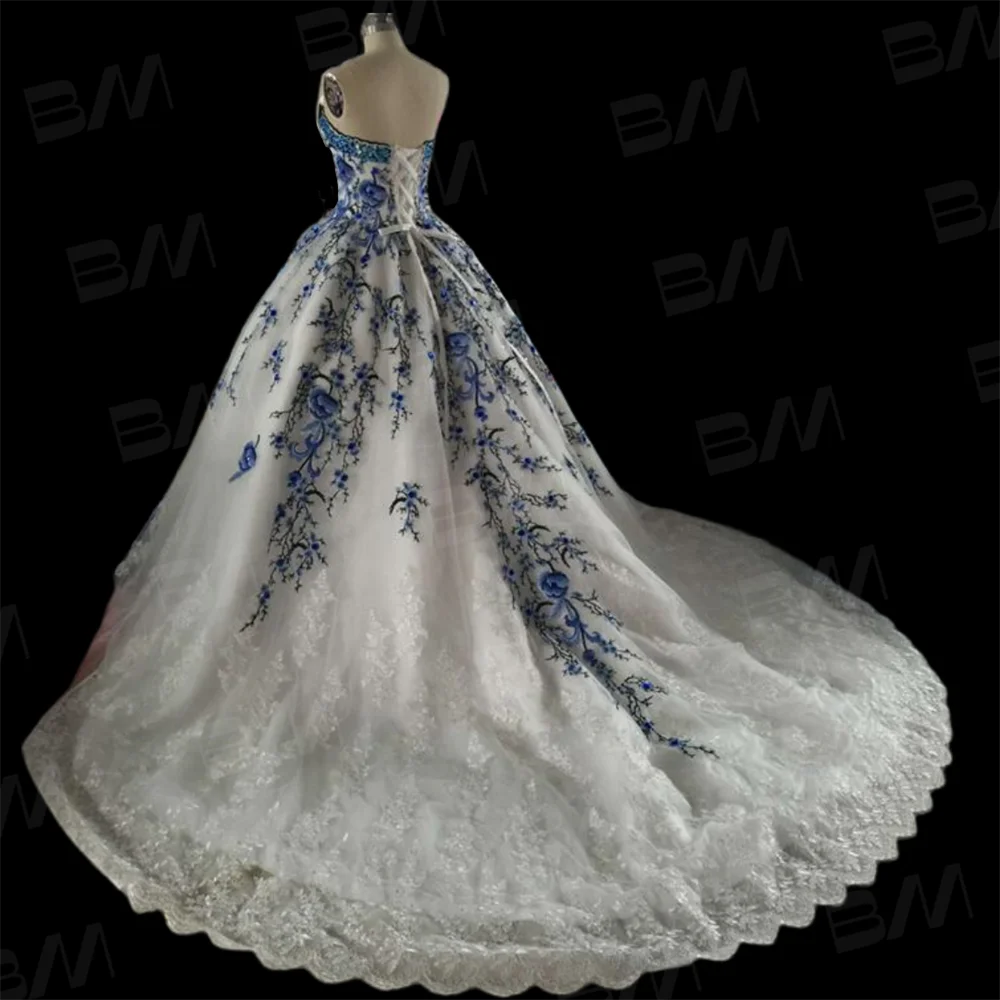 Incredibile abito da ballo arabo abiti da sposa blu floreale bianco Appliques perline di cristallo con enorme abito da sposa sottoveste personalizza