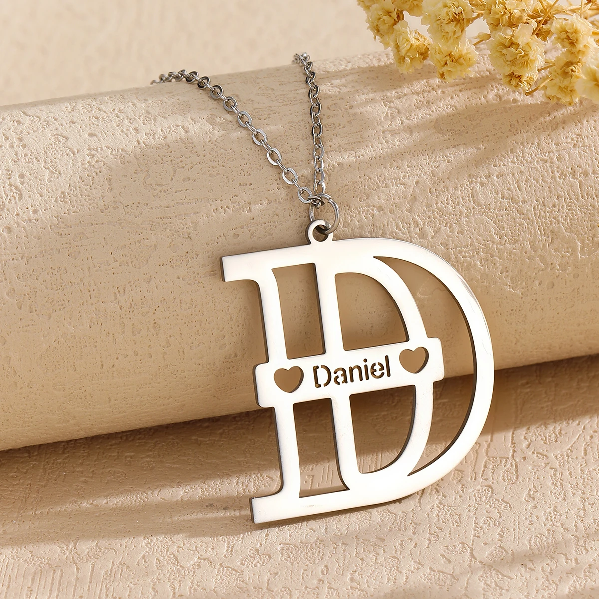 Cxwind Customized Capital Letters Name Necklace for Women Personalized Heart Nameplate Pendant Party Jewelry Gifts