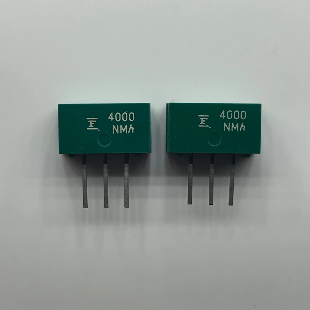 50PCS/ 4M ceramic crystal FAR-C4SB -4000M 4.000MHZ in-line three-legged green ceramic oscillator