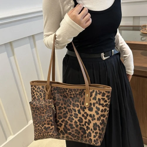 Imagen 2 del producto Bolso de mano con estampado de leopardo para mujer, bolsos de cuero Pu para las axilas, bolso de compras de viaje informal Simple, paquete para madre e hijo de gran capacidad