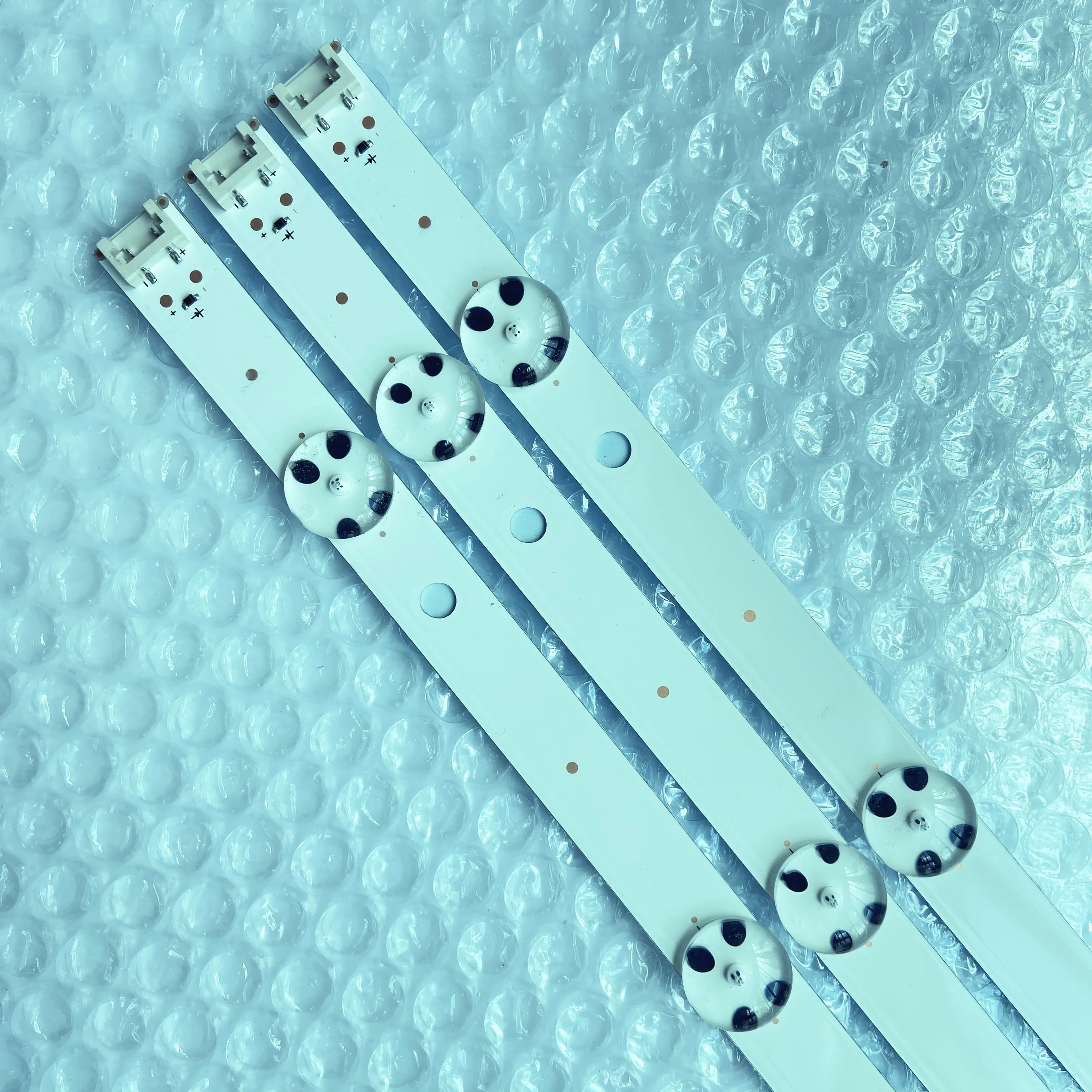 

850mm LED strip light for TV 43UH6210 43UH6420 UF64_UHD_A LED strip light line straight 43 inch UHD 1Bar 24EA Type Rev.0.4