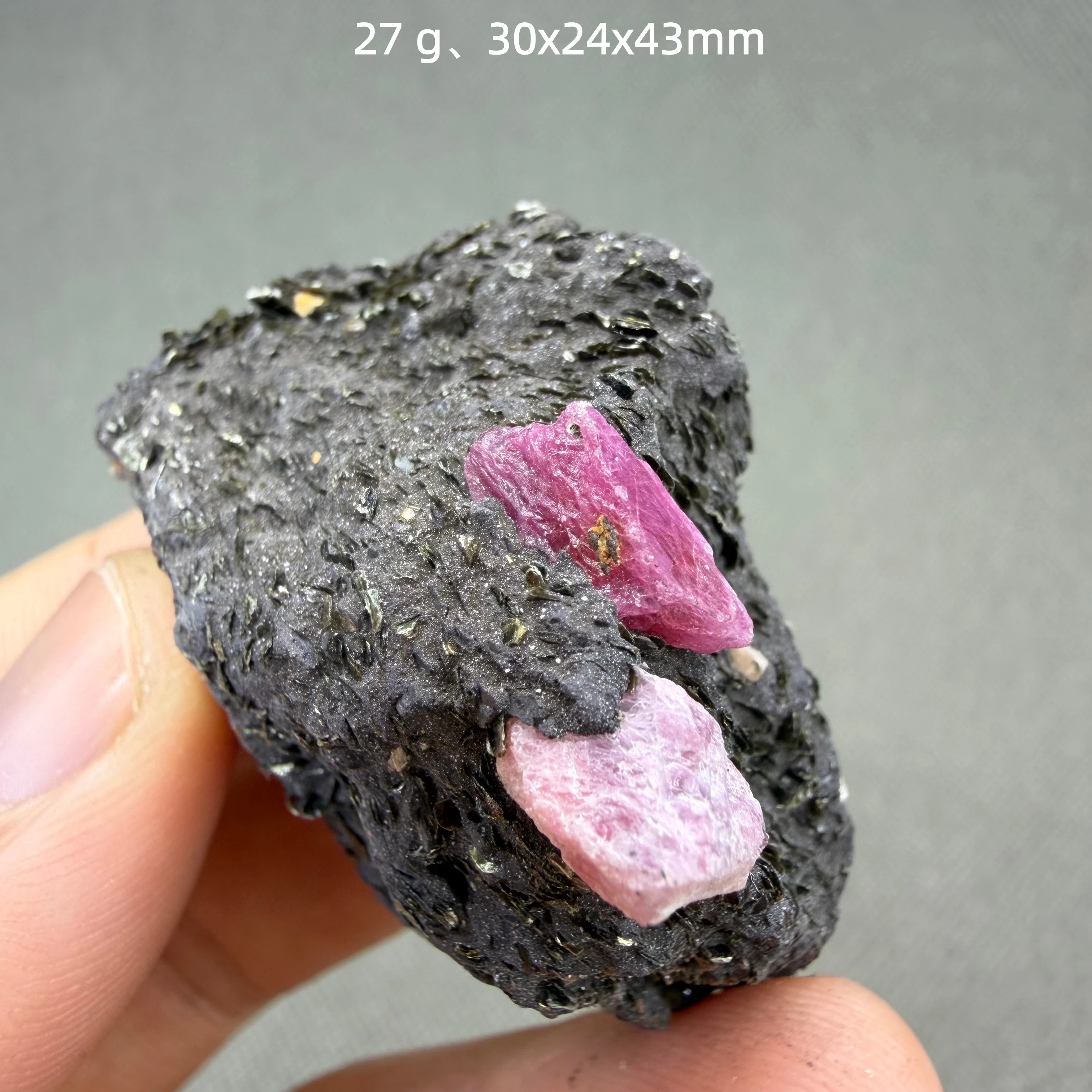 Espécimen mineral de rubí natural de Myanmar + cristales y piedras de cuarzo curativas