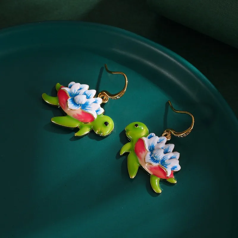

Fashion Enamel Glaze Green Small Turtle Shape Earrings Cute Exquisite Ear Hooks for Women Trendy Accessories Gift