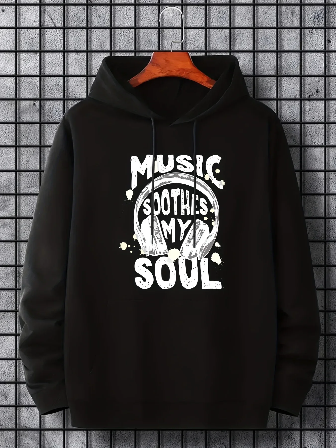Hot-selling men's hoodies with fun graffiti prints, casual and comfortable, suitable for everyday wear and fitness activities.