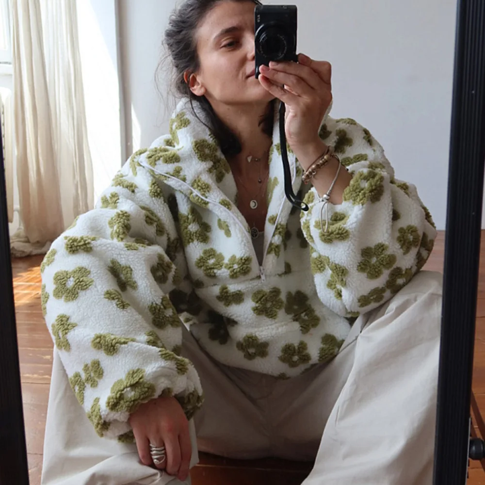 Cross border fleece flower hoodie  European and American autumn and winter new fashion hoodie  warm plush sweater for women