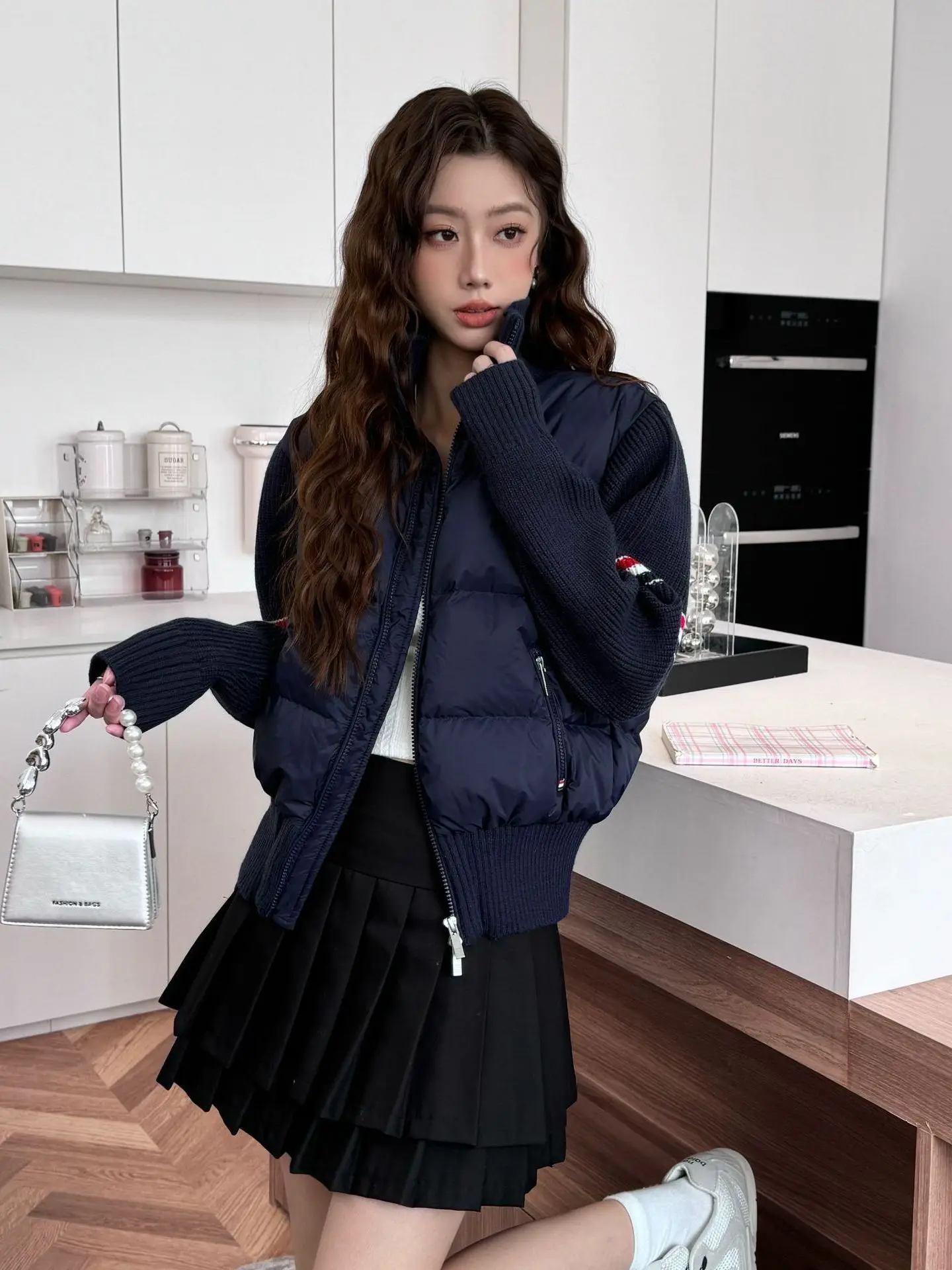 

Женская осенне-зимняя куртка-пуховик с лоскутным узором, вязаная, с четырьмя полосками, стройнящая фигуру, 90% белый пух