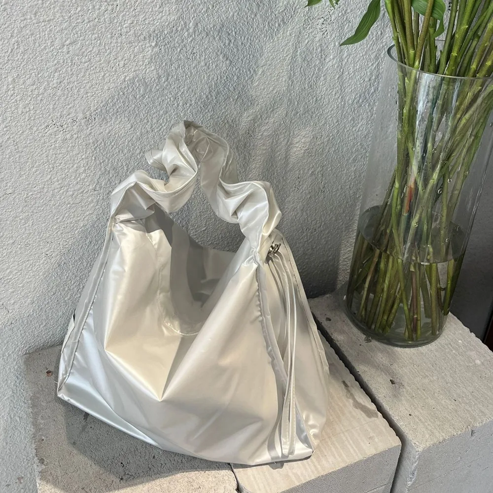 

Cute Korean Style Pleated Nylon Shoulder Bag Handbag Lightweight Drawstring Bag Solid Color Large Capacity Tote Bag Girls