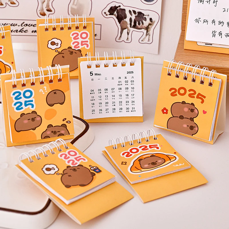 Capybara Mini Cartoon Desk Calendar, Bonito Portátil Calendário de Bolso, Desktop Pequena Decoração, Escritório e Material Escolar, Presentes