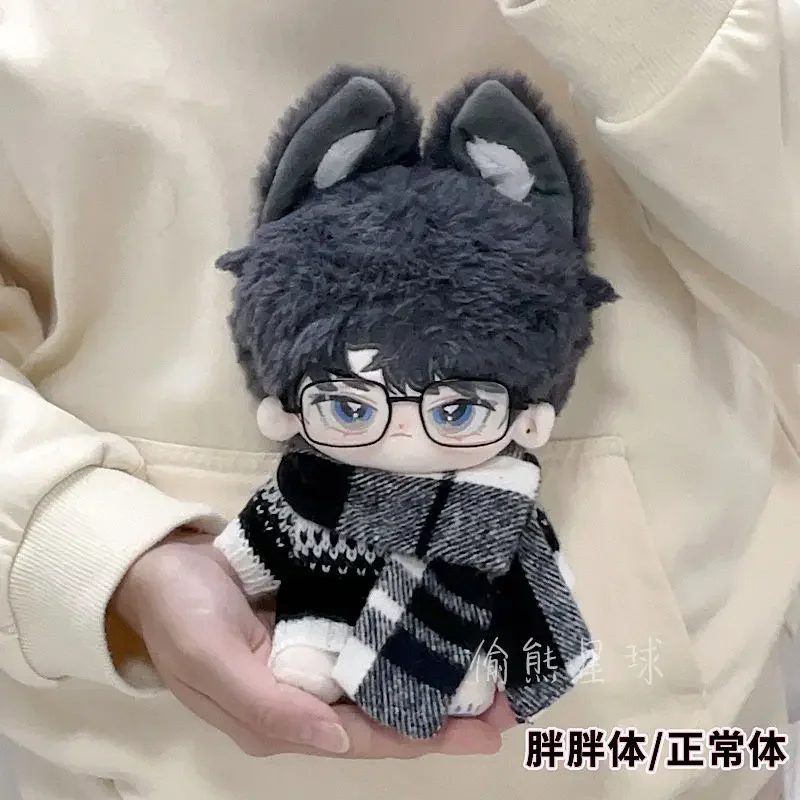 

Детская одежда 20 см, Φ с контрастными черно-белыми свитерами, Φ, черные очки с оправой