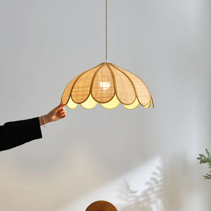 

Wabi Sabi Style Chandelier Japanese Flower Petals Grass Woven Wooden Style Restaurant Homestay Bedroom Atmosphere Lights