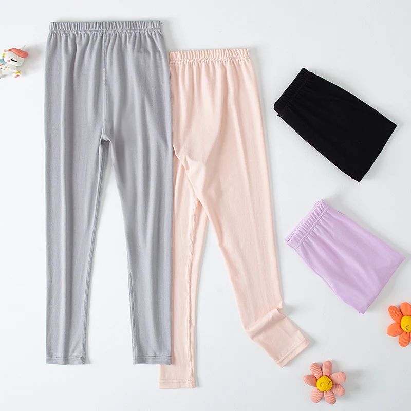 Girls four seasons thin leggings are comfortable, slim and cute. Printed pants for female students are simple and solid colors.