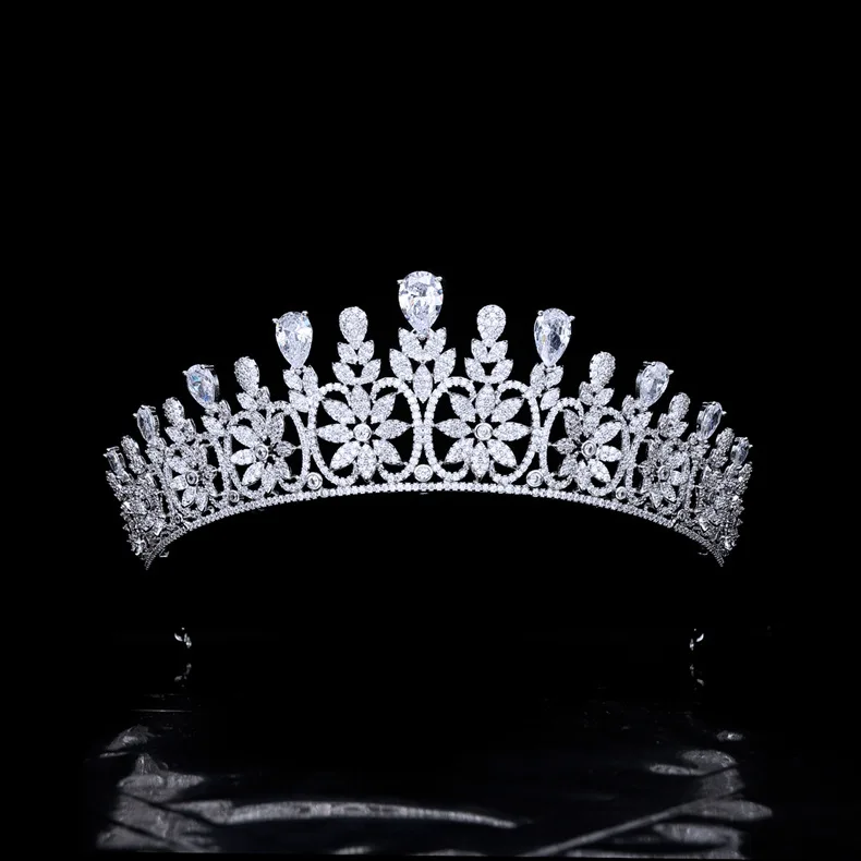 

Flower Wedding Tiara,Zirconia Tiaras Diadem for Bride,Prom,Party,Gatherings Head Accessories,Hair Accessories for Women