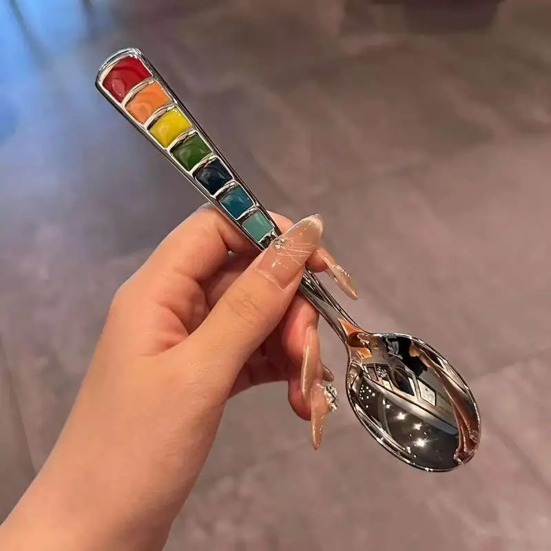 2Pcs Colorful Enamel Macaron-Colored Spoons Stainless Steel Dessert Spoons Modern Tableware for Birthday and Weddings