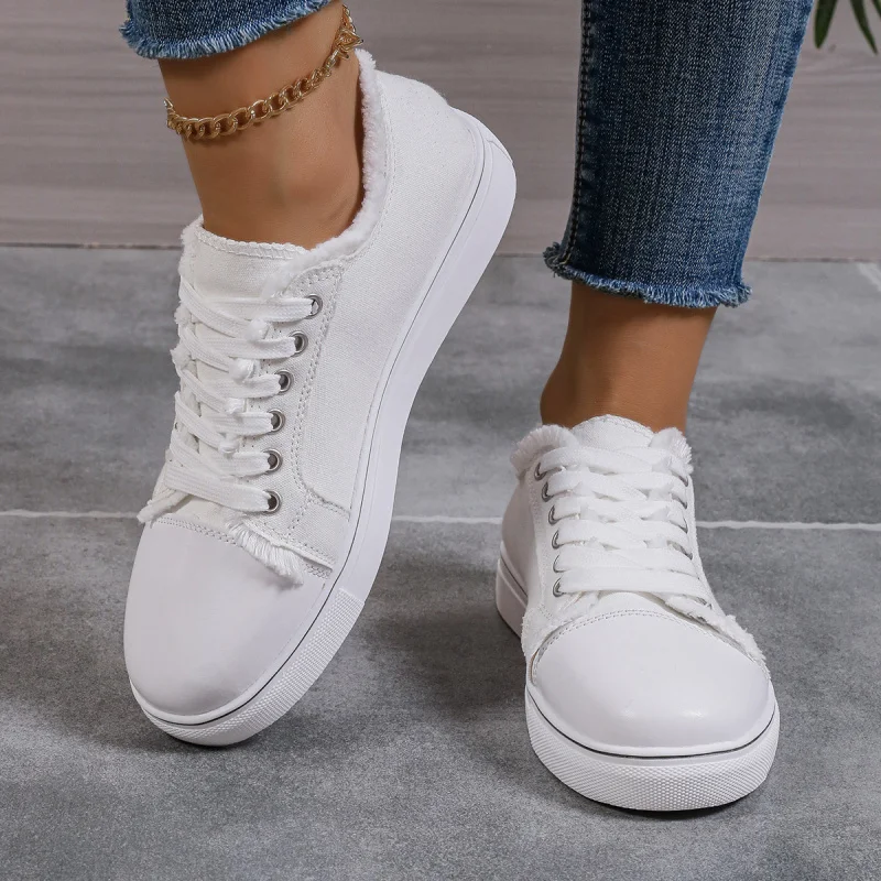 

Large Size White Sneakers for Women New European and American Fashion Lace-up Flat Round Toe Sneakers Casual Shoes
