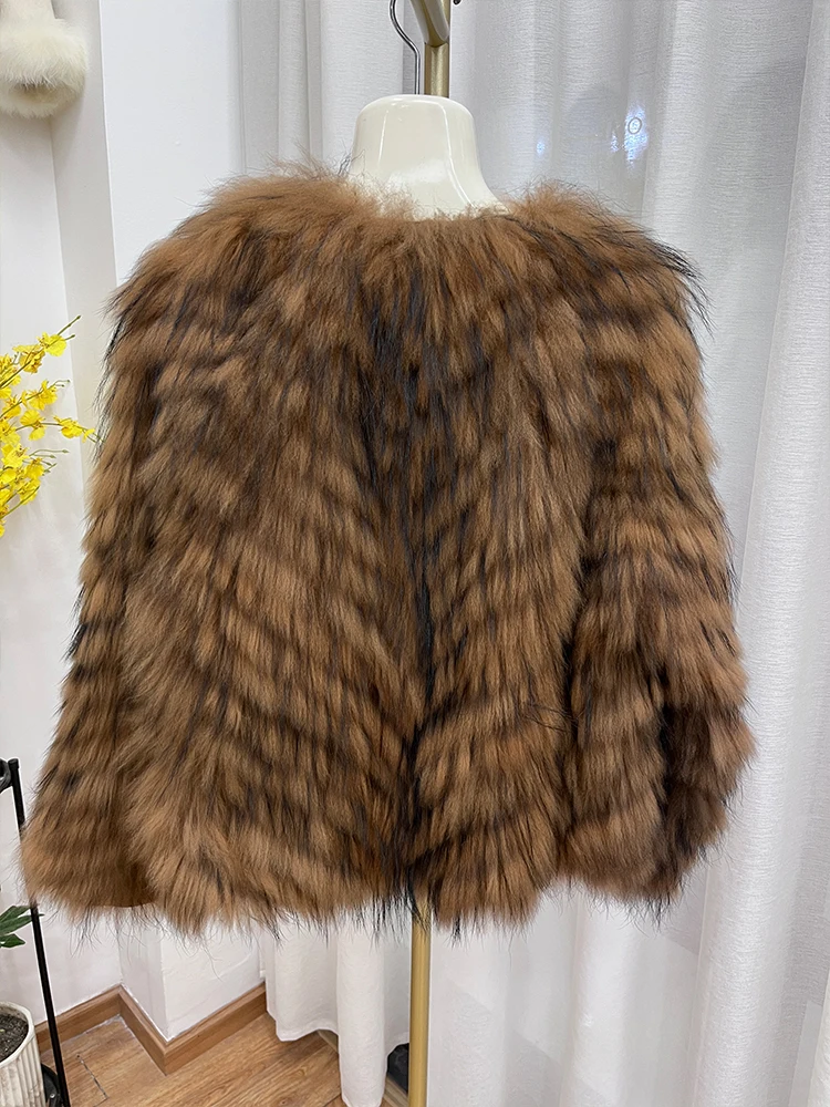 2024 Fashion Winter New Women's Natural Raccoon Fur Jacket Fox Fur Coat Fur Strip Sewed Toghter Style Warm Thick Jacket