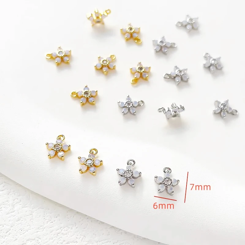 3 Pieces  Brass Wrapped Gold Inlaid Zircon Flower Pendant  DIY Produces Fashionable Jewelry, Necklaces, Bracelets Accessories