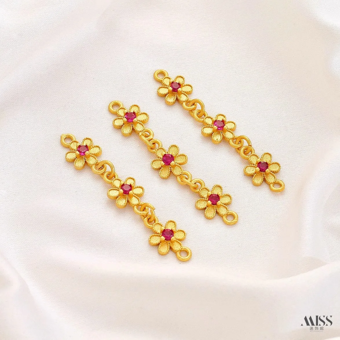 Copper Plated Vietnam Sand Gold Color Retention Zircon Flower & Butterfly Pendant Short & Extended Chain for DIY Bracelet