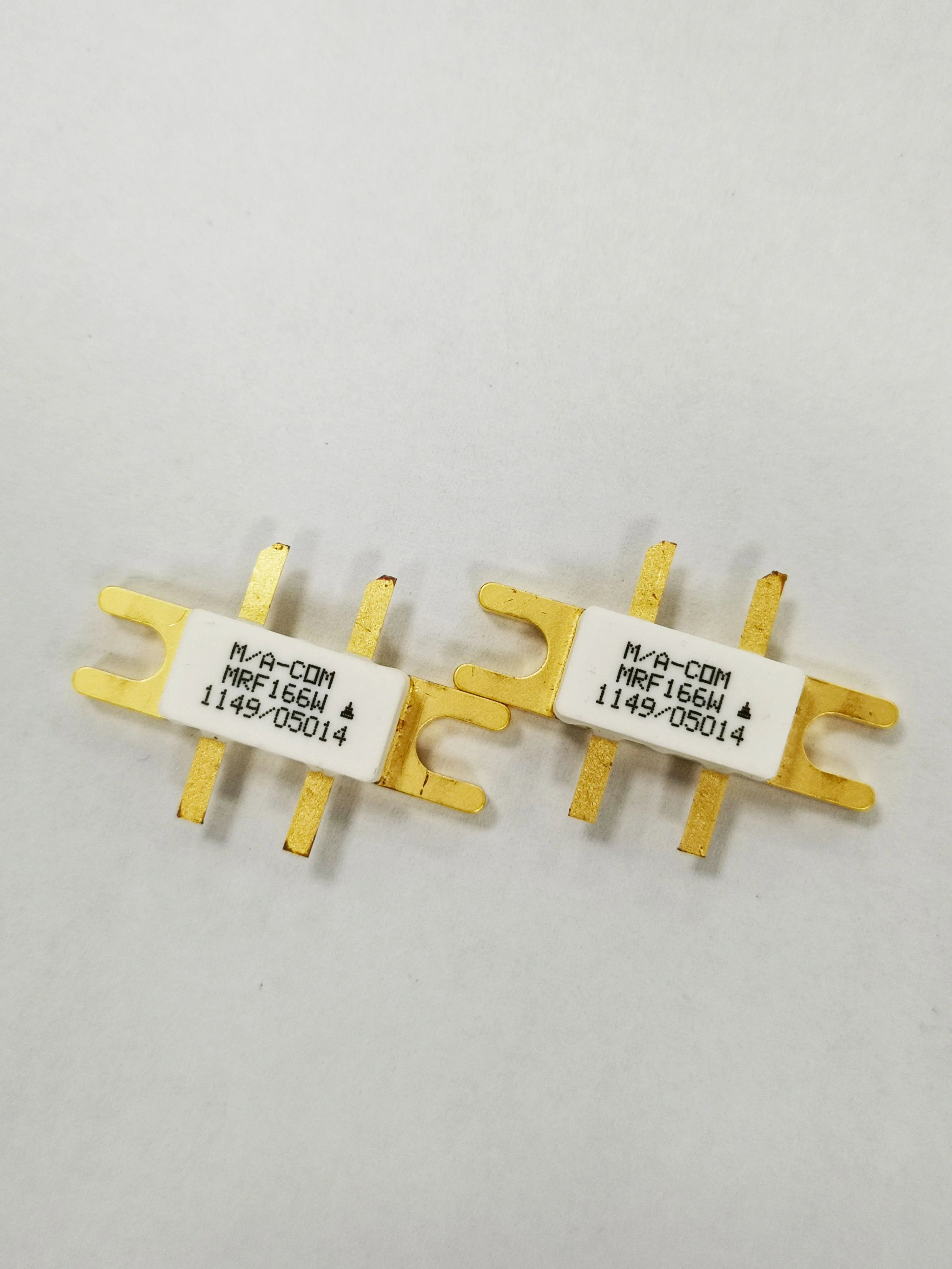 MRF426  1 unit price excluding tax main high Q capacitor RF power amplifier microwave communication module