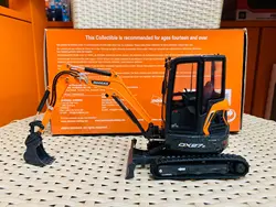 Doosan DX27z Compact Excavator UH8141 1/25 Scale Die-Cast New in Original Box