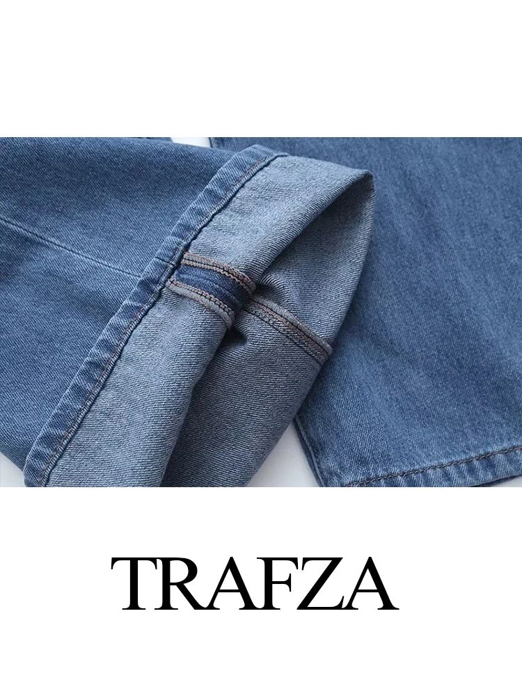 TRAFZA 2023 Woman\'s Casual Denim Pants Black And Blue Patchwork Mid-Waist Pocket Buttons Zipper Female Autumn Chic Jeans