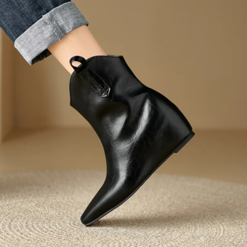 New 5cm Sloping Heel Pointed Ankle Boots Black PU Embossed Leather Short Plush Lining Winter Boots European American Sizes 35-45 - Image 4