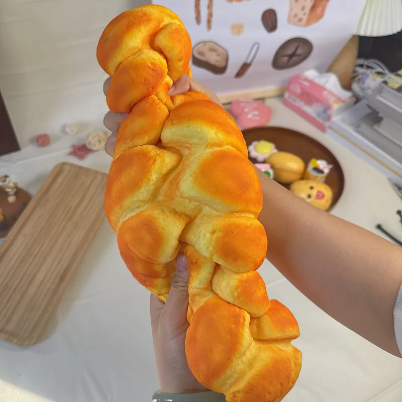 40cm Oversized Simulated Jewish Challah Bread Statue Ornament Bread Decor for Window Displays Video Photography Props