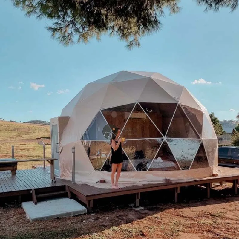 Luxury Four Season Outdoor Hotel Glamping Dome Tent, PVC Fabric 1 Bedroom Dome House For Resort Camping