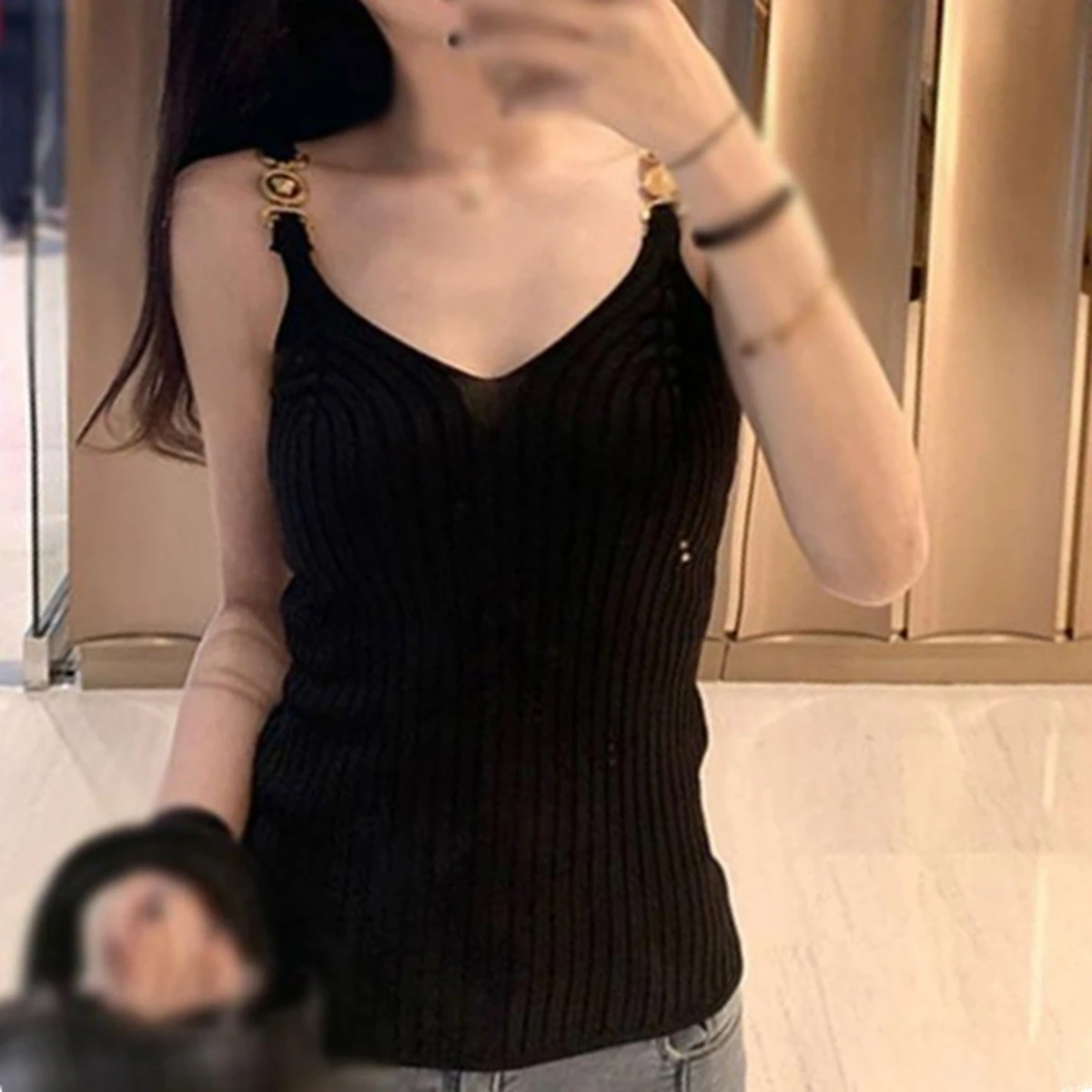 Women's Tank Tops Rib Knit V-Neck Metal Chain Sling Design Slim Fit Breathable Versatile Streetwear Tops