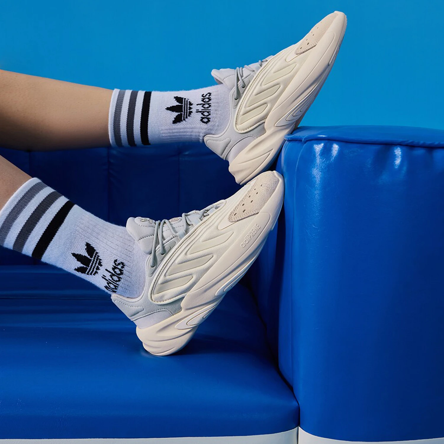 

Adidas Genuine Originals Unisex Classic Retro Casual Sneakers ID1122